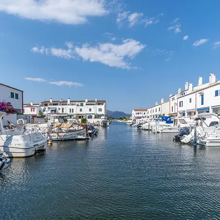 Holiday home 405-casa Al Canal Con Amarre